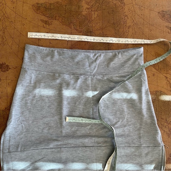 YANDY.COM Mini skirt cover-up, size medium, heathered grey - Picture 4 of 7